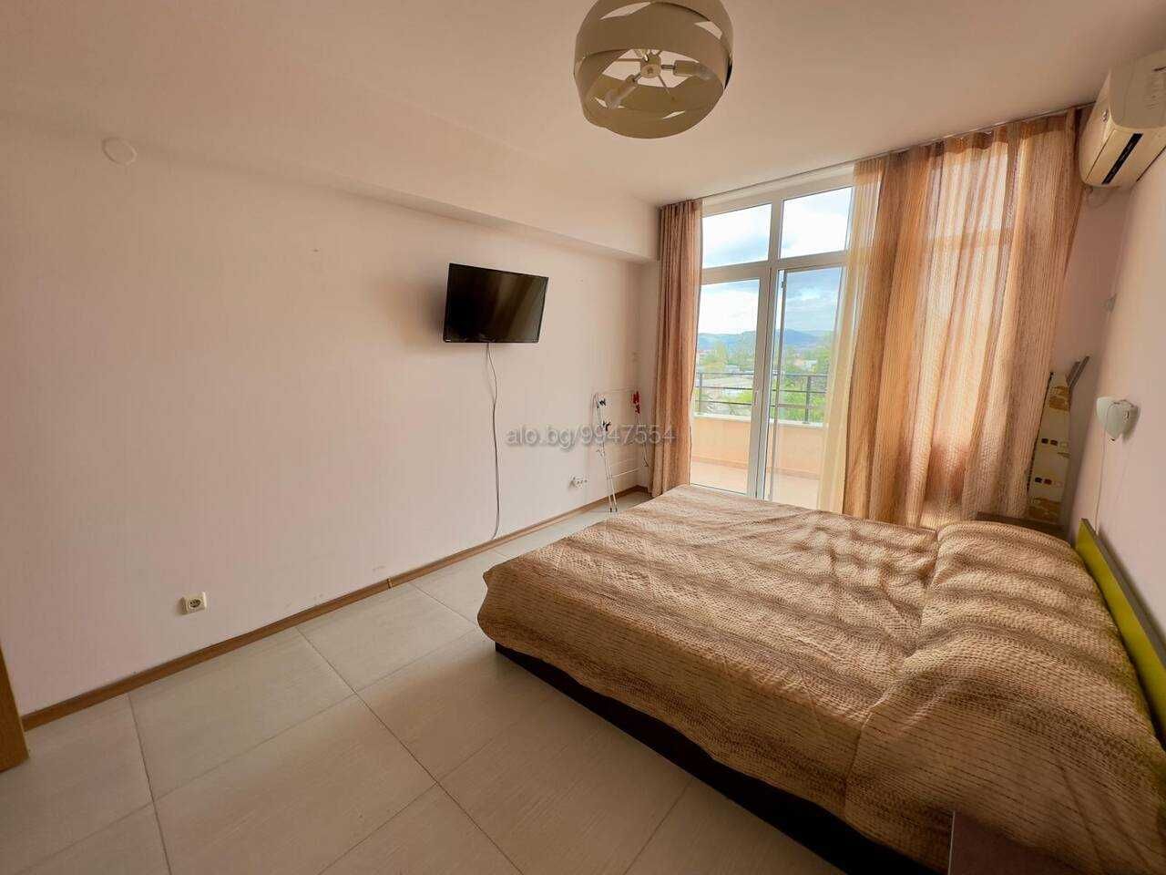 Продава се Двустаен апартамент в к.к. Слънчев бряг - 66000 кв.м за 1 €/кв.м - Снимка #11