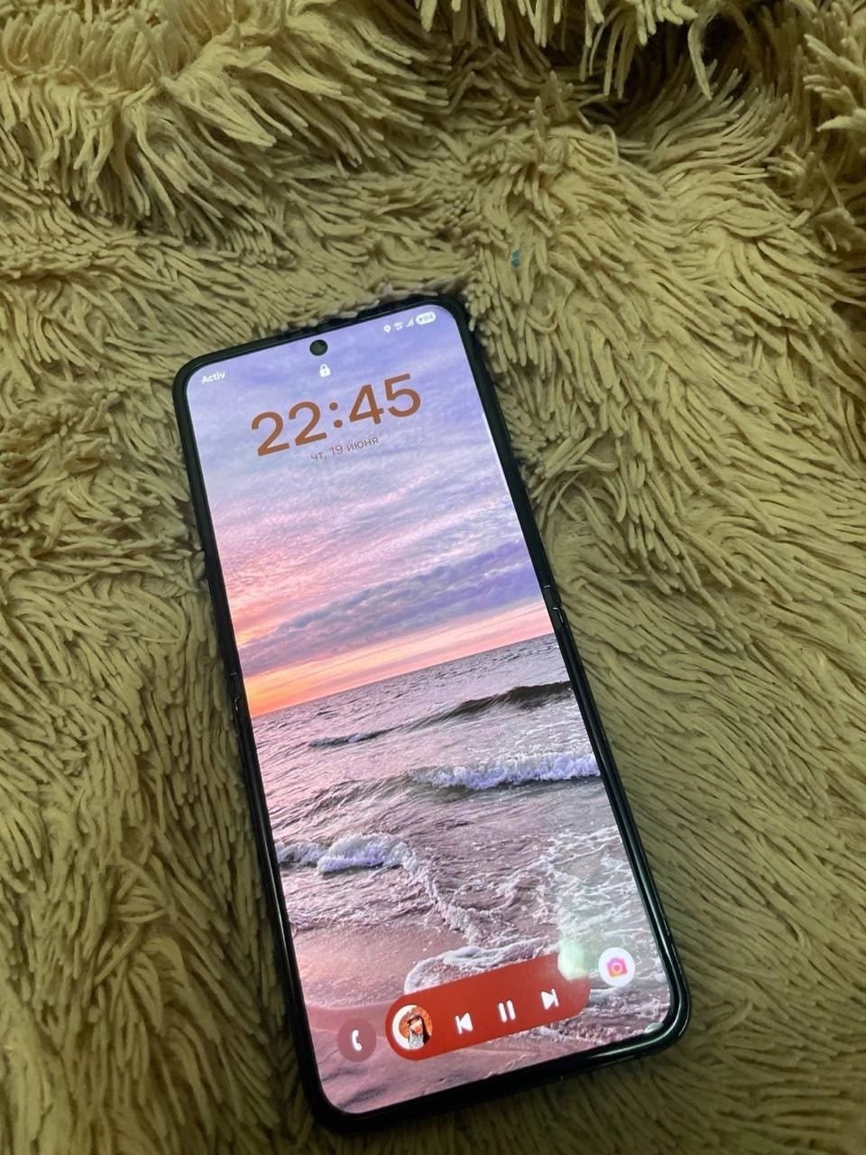 Samsung Galaxy Z Flip 4. 8/256