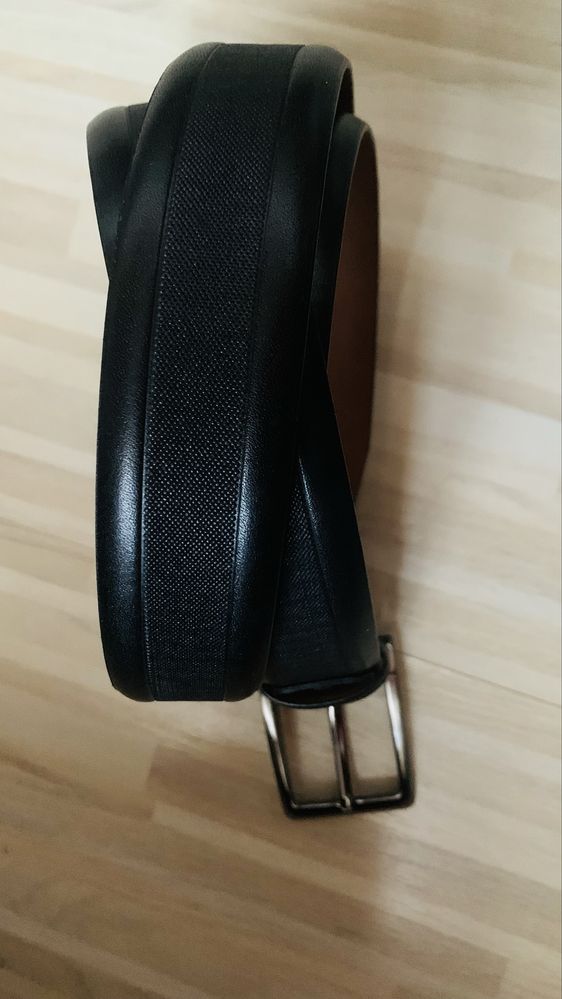Curea din piele.3,5 cm latime.