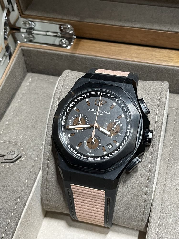 Часовник Girard Perregaux Laureato Limited Edition
