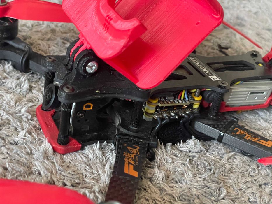 Drona FPV digitala - kit complet. Se vinde si pe bucati