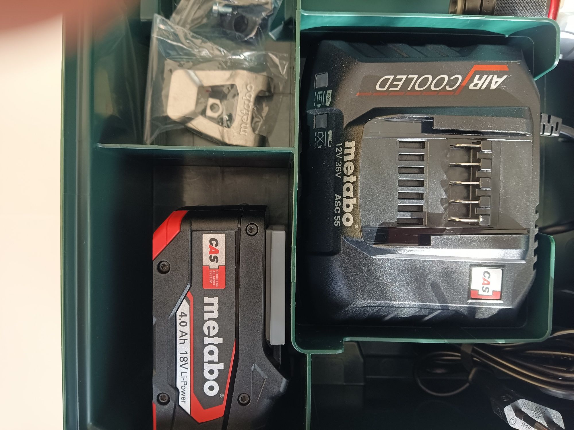 Винтоверт Metabo sb18ltbl