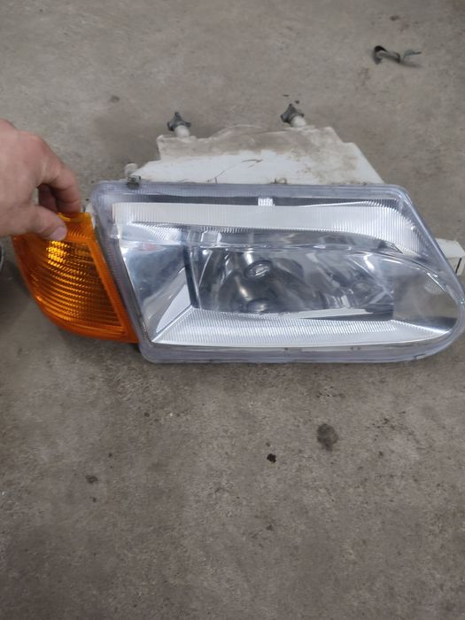 Продам лензу ваз 2114 правая