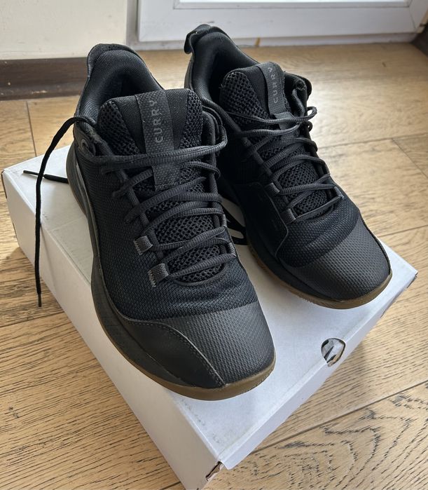 Мъжки есенно-зимни обуски Under Armour Curry