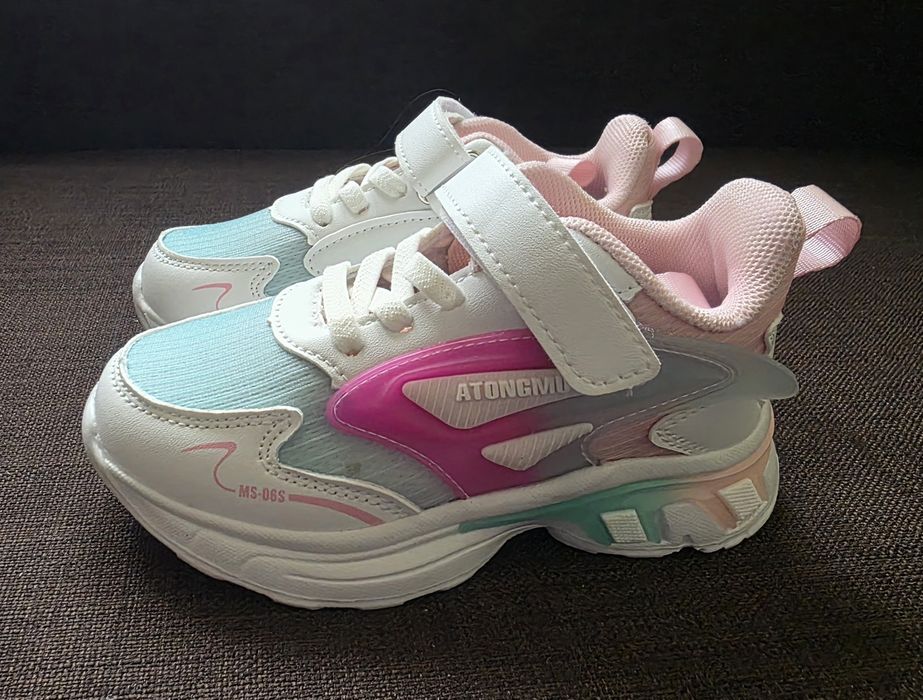 Нови детски маратонки - 27 номер