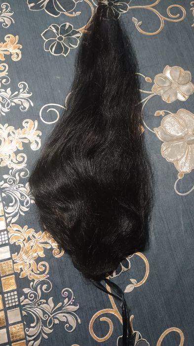 Продава се естествена коса