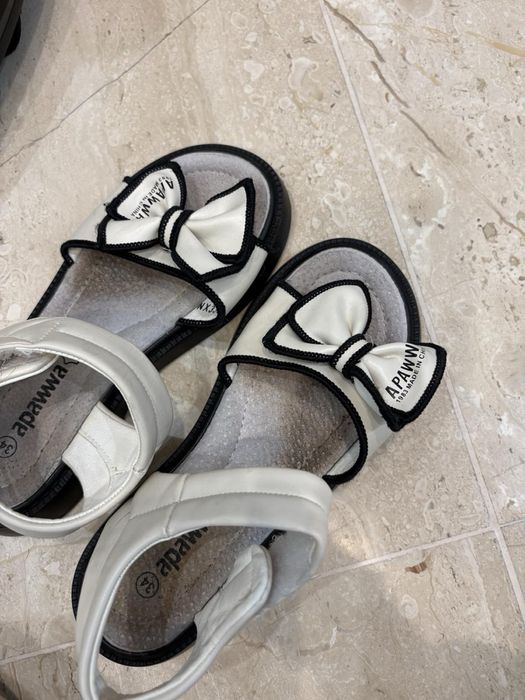 Обувки за момиче