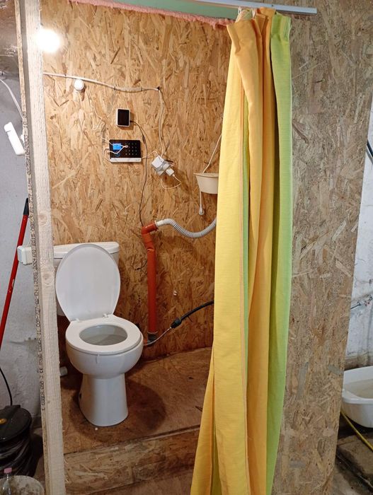 Дава се под наем Промишлена сграда в с. Яхиново, Област Кюстендил - 120 кв.м за 765 € - Снимка #4