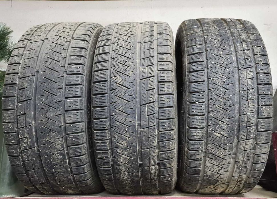 Зимние шины R 18 245/45
