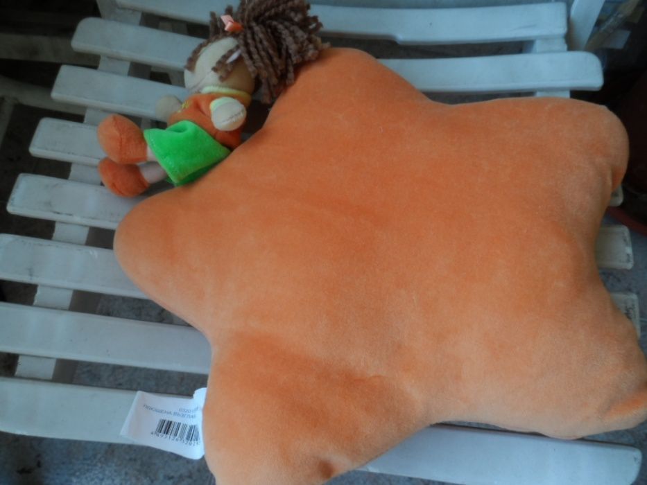 детска плюшена възглавница Звездичка