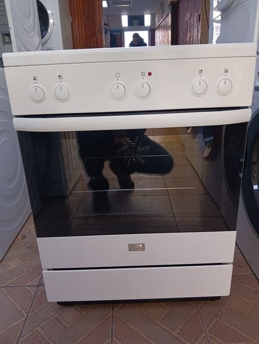 Свободно стояща печка с керамичен плот VOSS Electrolux 2годиниГаранция