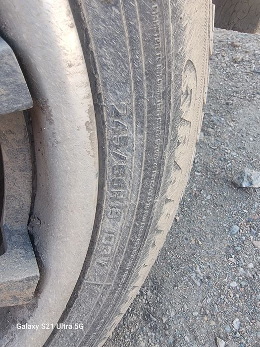 Шины  245*55 R 19 в хорошем состоянии