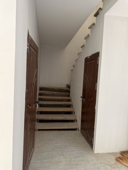 Ижарага 2 этаж здания барилади тикувчилик цех или офис