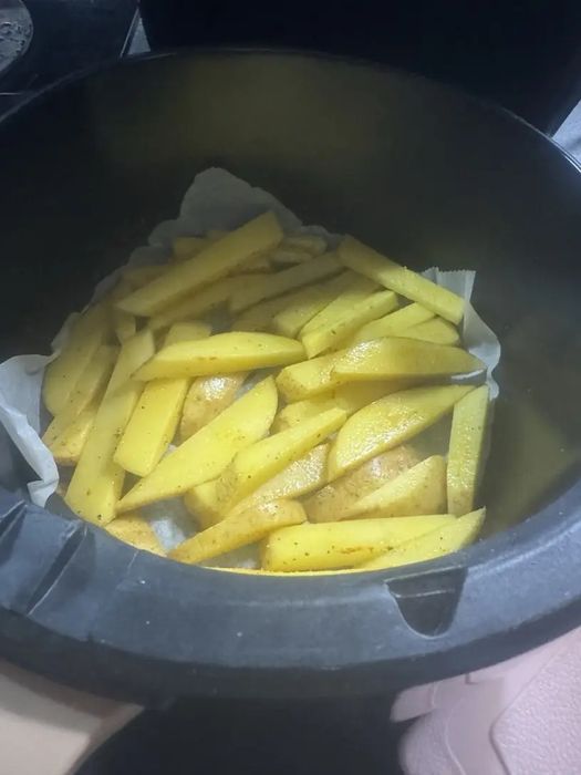 Чисто нов Air fryer / Еърфрайър / Еърфраер / Горещ фритюрник