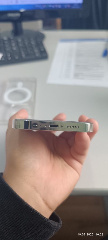Iphone 14 pro в идеальном состоянии