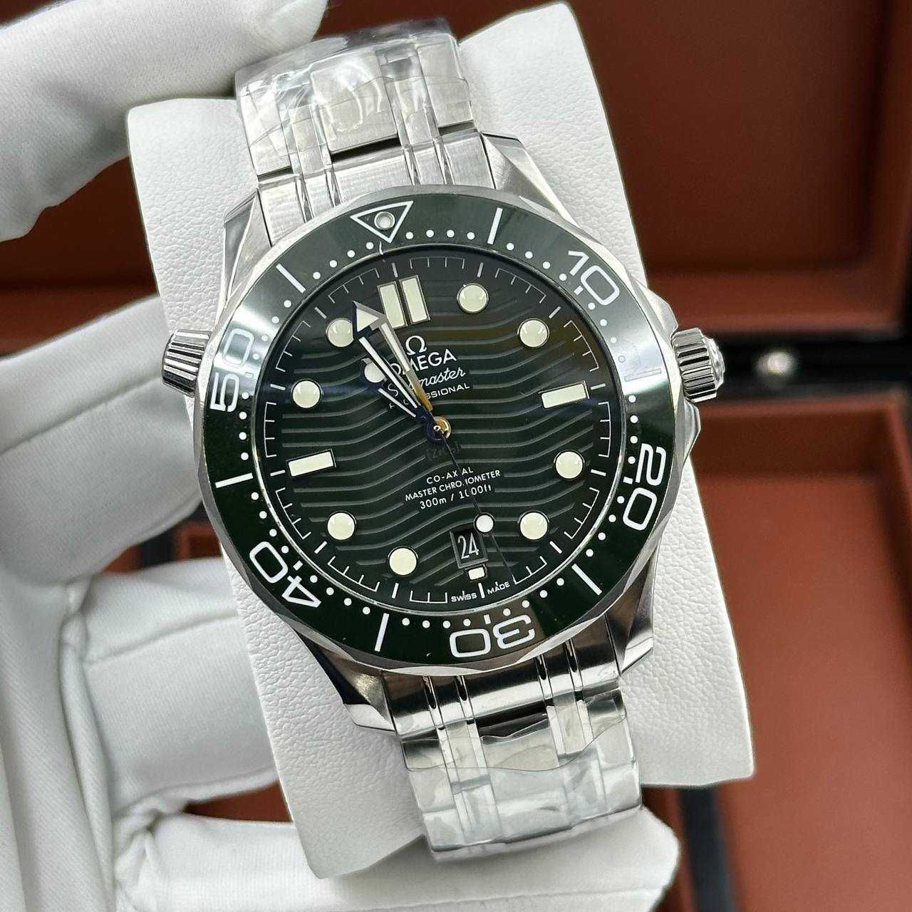 Omega Seamaster Diver 300M Co-Axial Master Chronometer 42mm Keramik