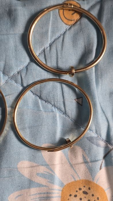 Продаются,золотые украшения.