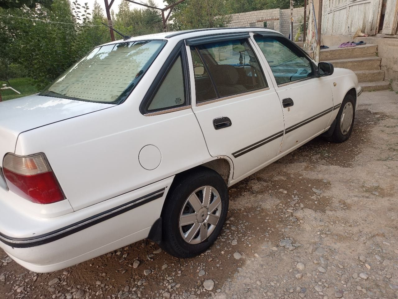 Нехиа 1   холати яхши чап крилода краска бор 2006 йил 230 000 йурган