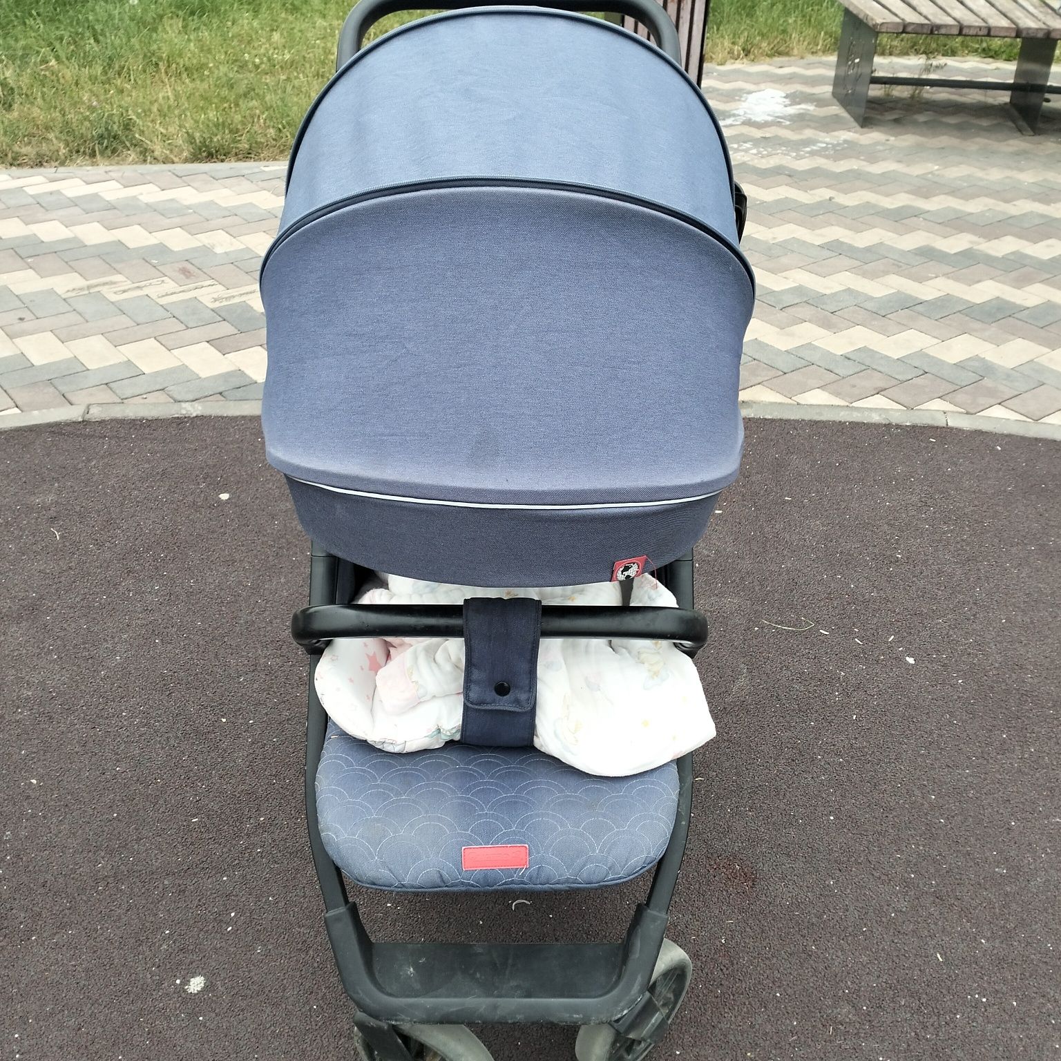 Коляска  прогулочная
