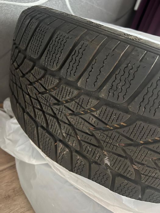 Set cauciucuri Dunlop iarnă 235/55 R19