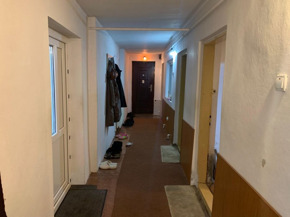 Inchiriez casa 4 camere utilata si mobilata