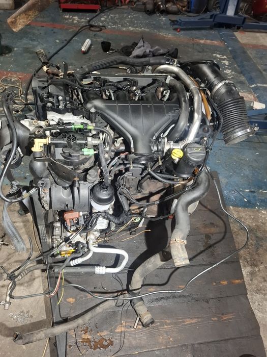 Motor complet cu anexe pegeot 407 2.0 2006