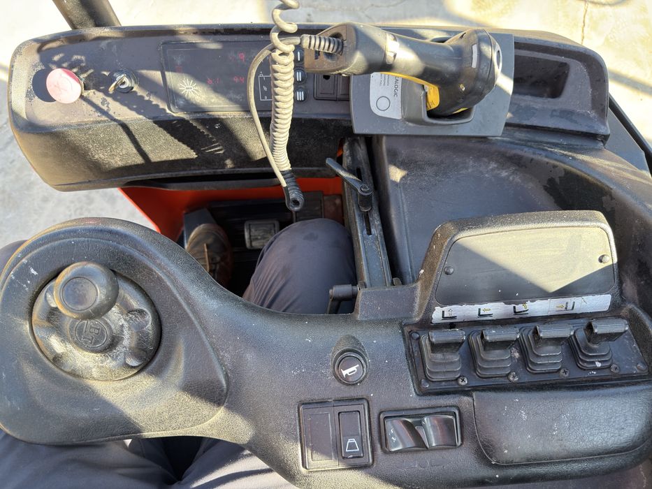 Stivuitor electric / liza electrica / stivuitor lateral 1600 kg  BT