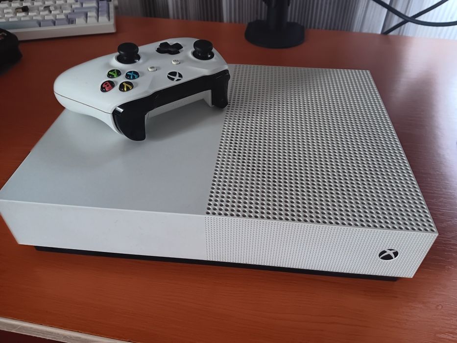 Xbox one s all digital 1Tb