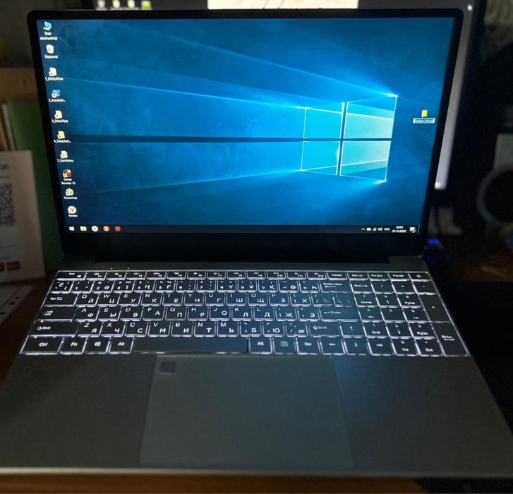 Продам ноутбук в отличном состоянии