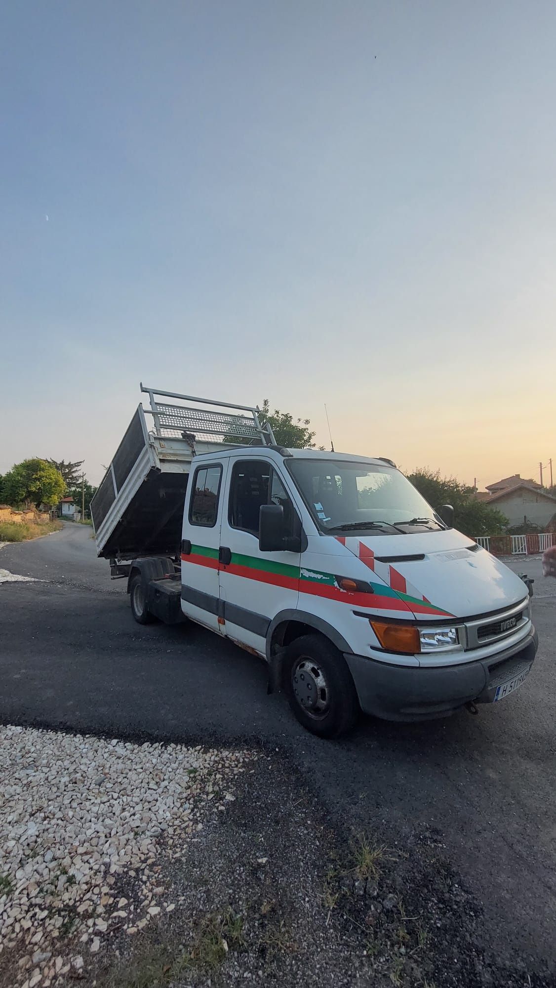 Тристранен самосвал Iveco