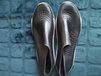 Pantofi de apa Nabaiji. EU 39. UK 5,5. US 8. 24,5 cm. O mica decolorar