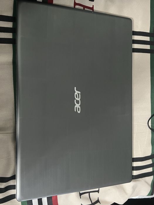 продам ноутбук acer срочно