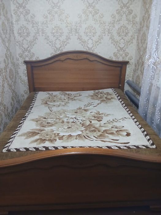 Кровать двухспальная