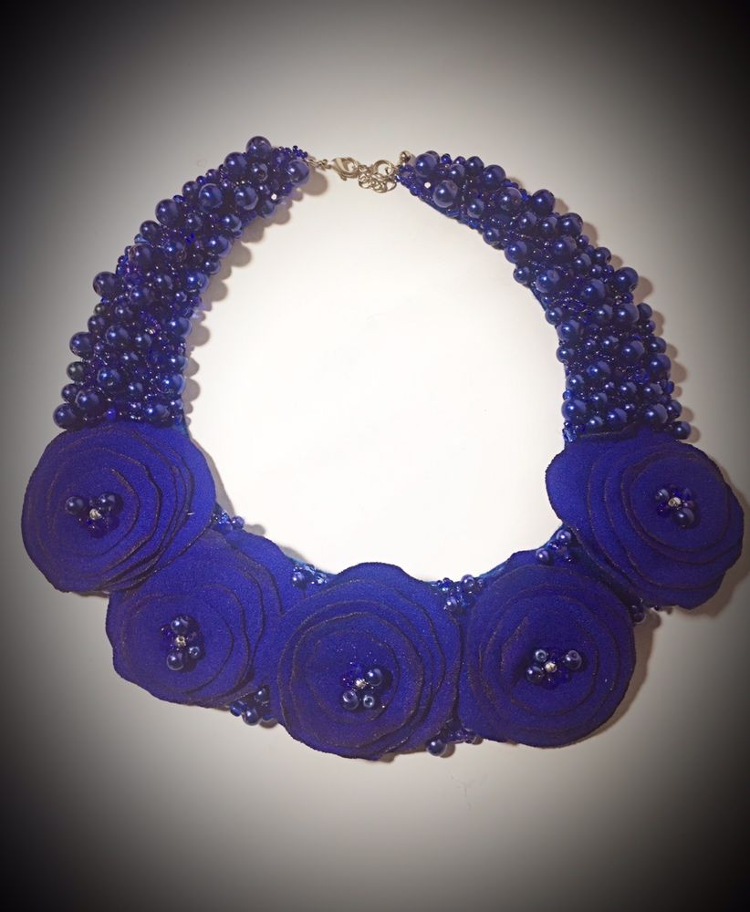 Colier handmade albastru indigo si cercei ciorchine