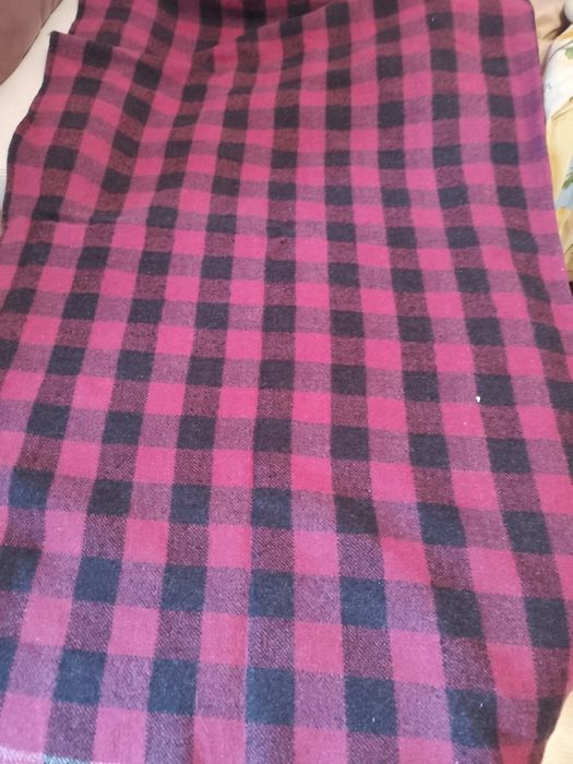 Единични одеяла 2броя по 25лева