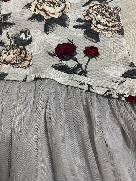 Rochie primigi fetita 6 ani, gri cu flori