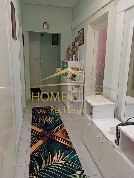 Четиристаен апартамент във Възраждане 4