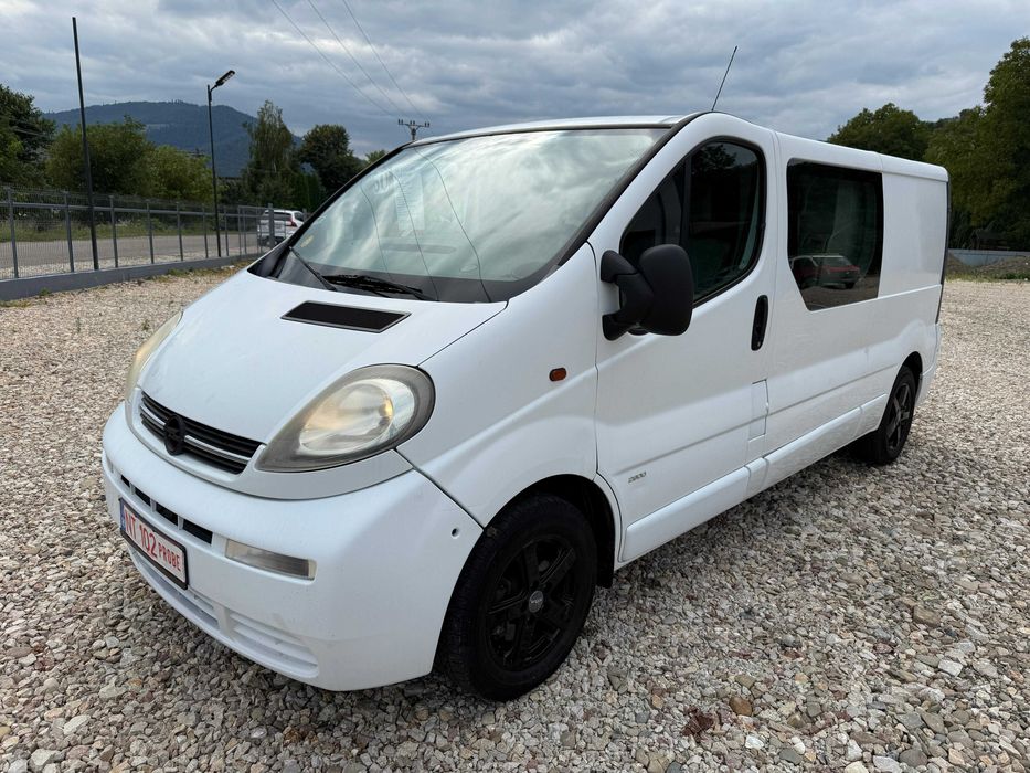 Opel vivaro  trafic 2005 1.9 tdi 5 locuri