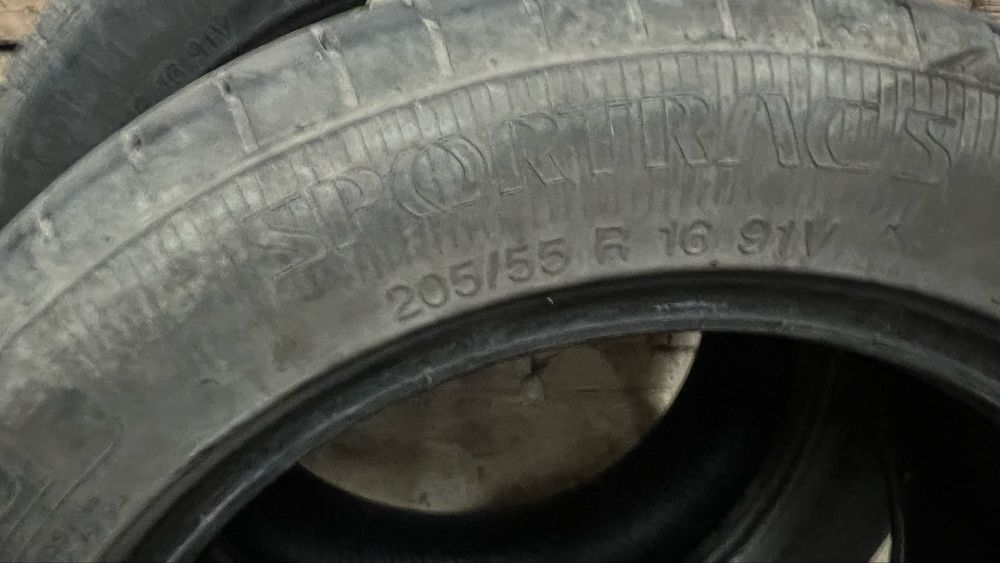 2 броя гуми  205/55- 16 Vredestein летни перфектни