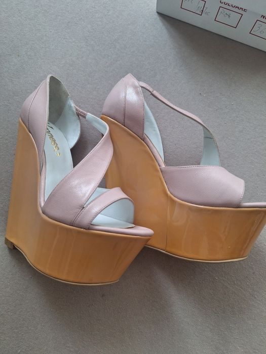 Sandale Veronesse noi