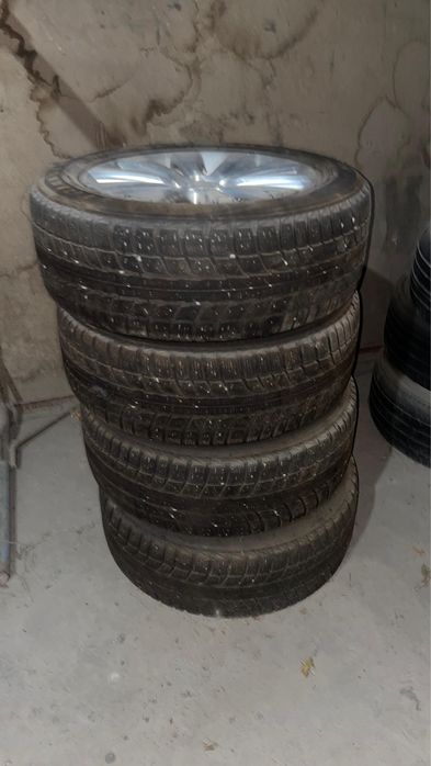 Продам Шины зимние Triangle
