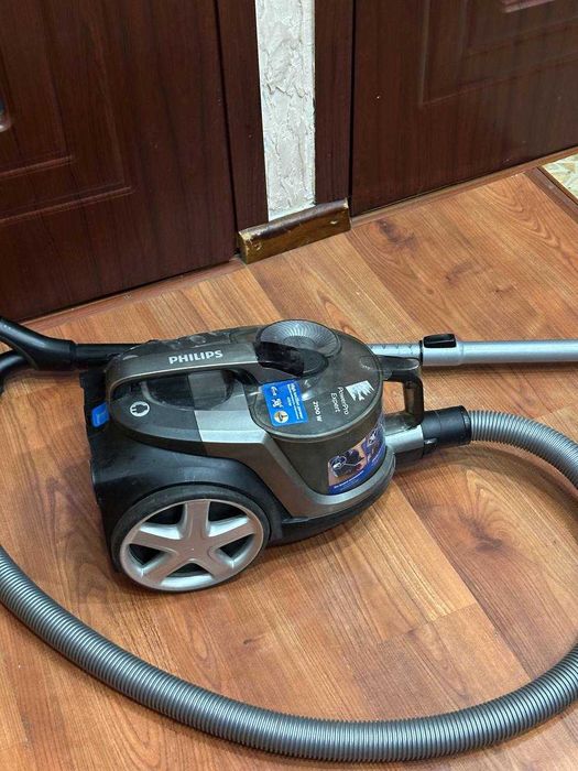 Пылесос PHILIPS  PoverPro Expert