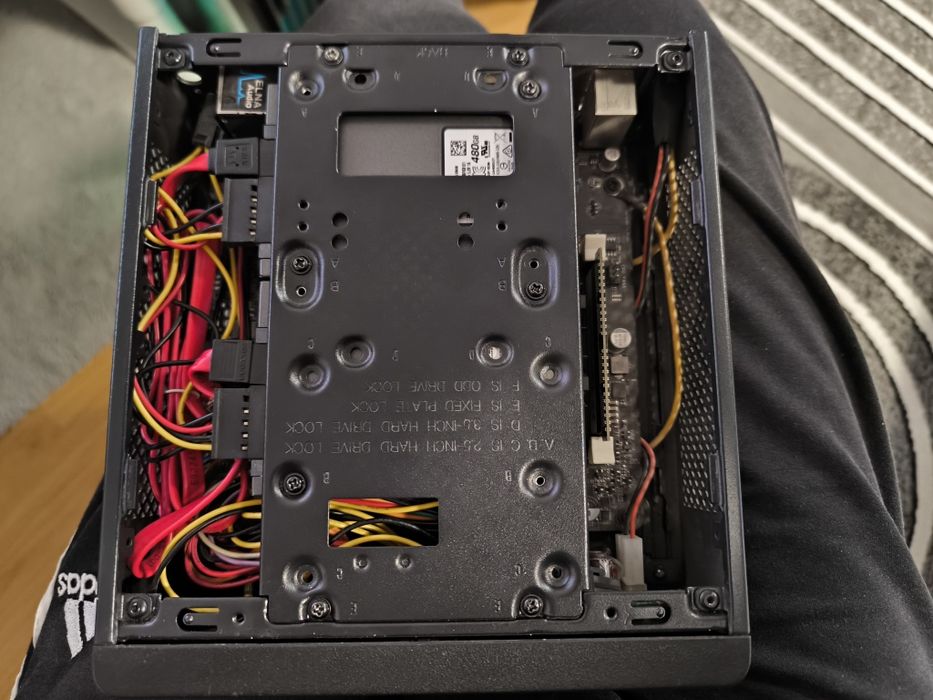 Mini HTPC - J3160 - 16gb ram - 2x480gb ssd - carcasa intertech itx