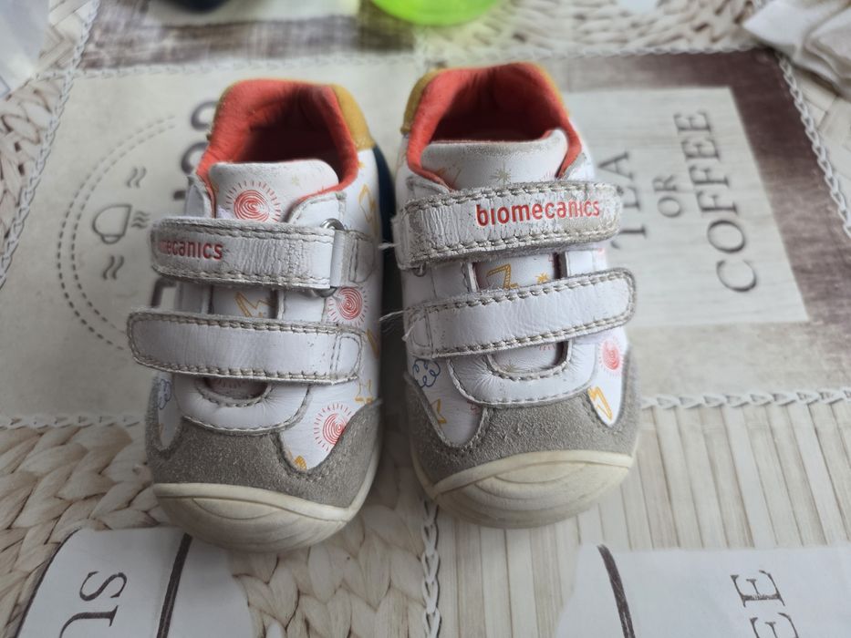 Обувки biomecanics