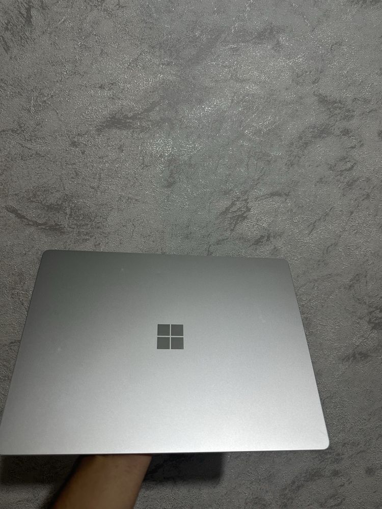 Microsoft surface laptop 3