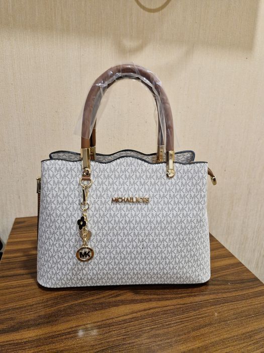 Gentuțe pentru doamne