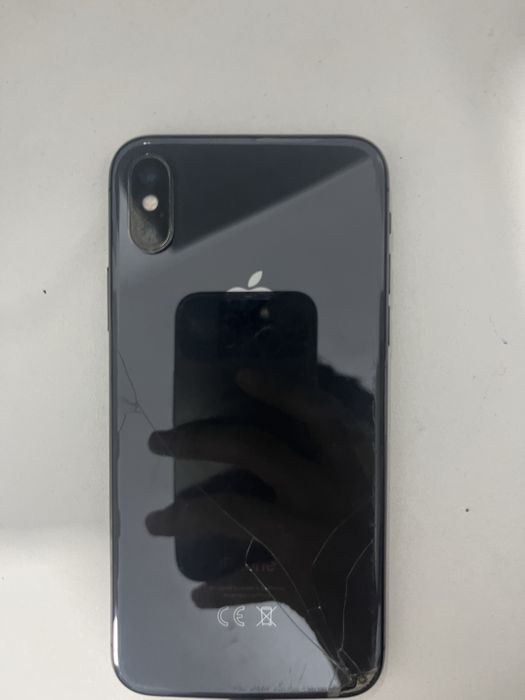 продается айфон 10