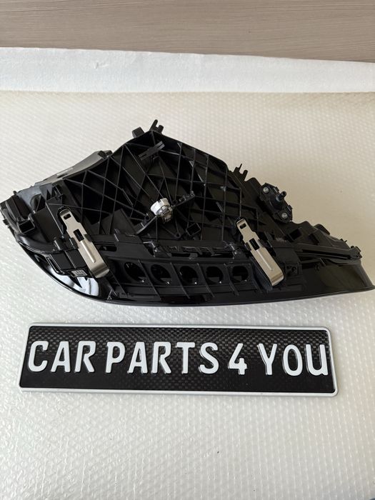 Фар десен BMW G22 G23 G26 G80 G82 G83 Перфектен