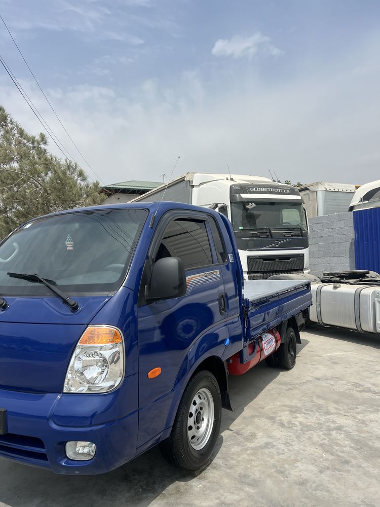 Kia Bongo Sotiladi