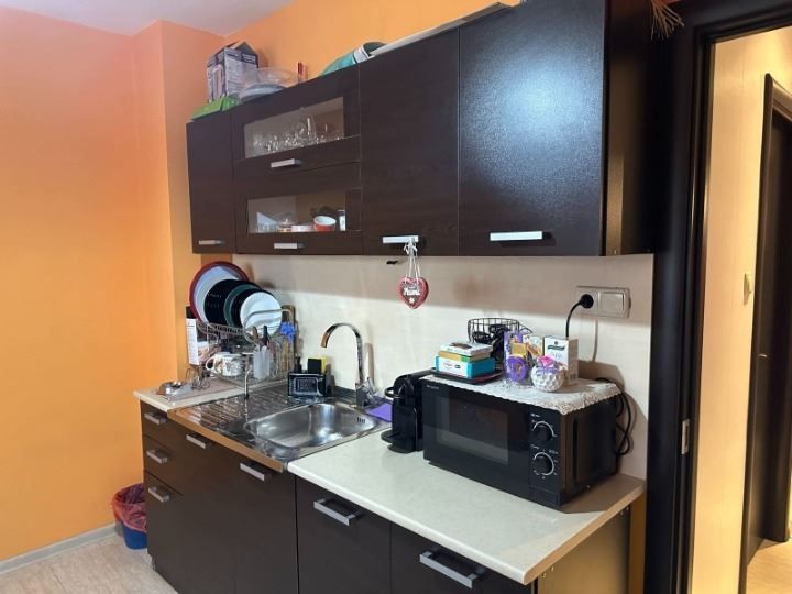 Продава се Тристаен апартамент в София, Фондови жилища - 84 кв.м за 1786 €/кв.м - Снимка #4